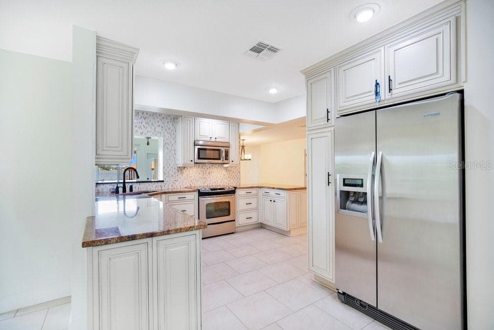 3108 TROY DRIVE photo 10