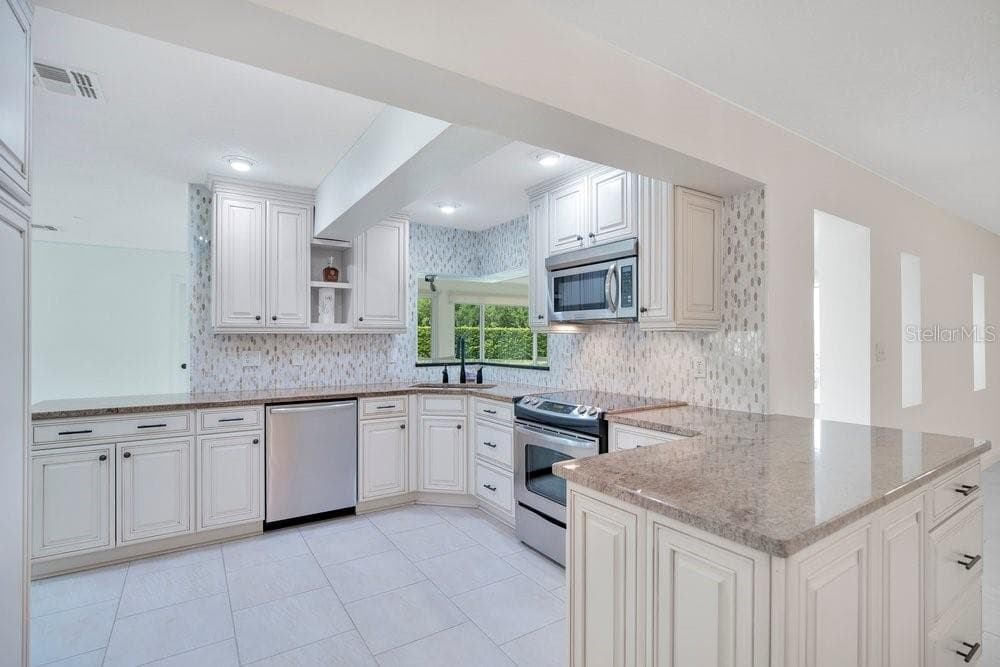 3108 TROY DRIVE photo 11