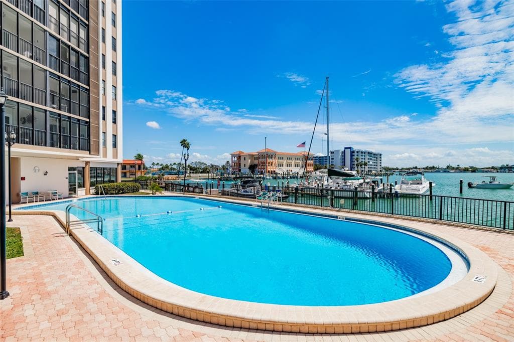 10355 PARADISE BOULEVARD #511 3