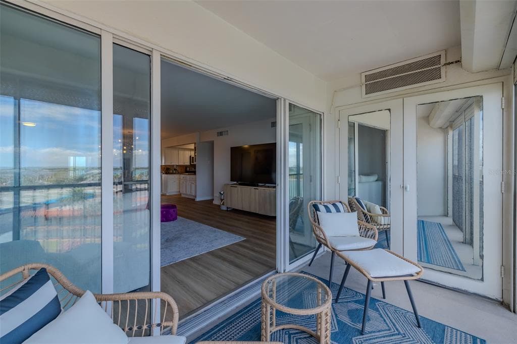 10355 PARADISE BOULEVARD 511 photo 24