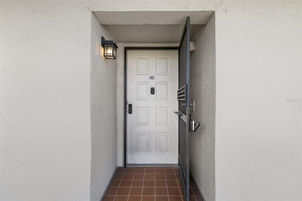 8211 BRENT STREET 816 photo 7