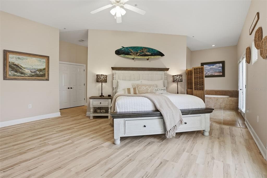 200 BELLA HARBOR COURT 113 photo 14