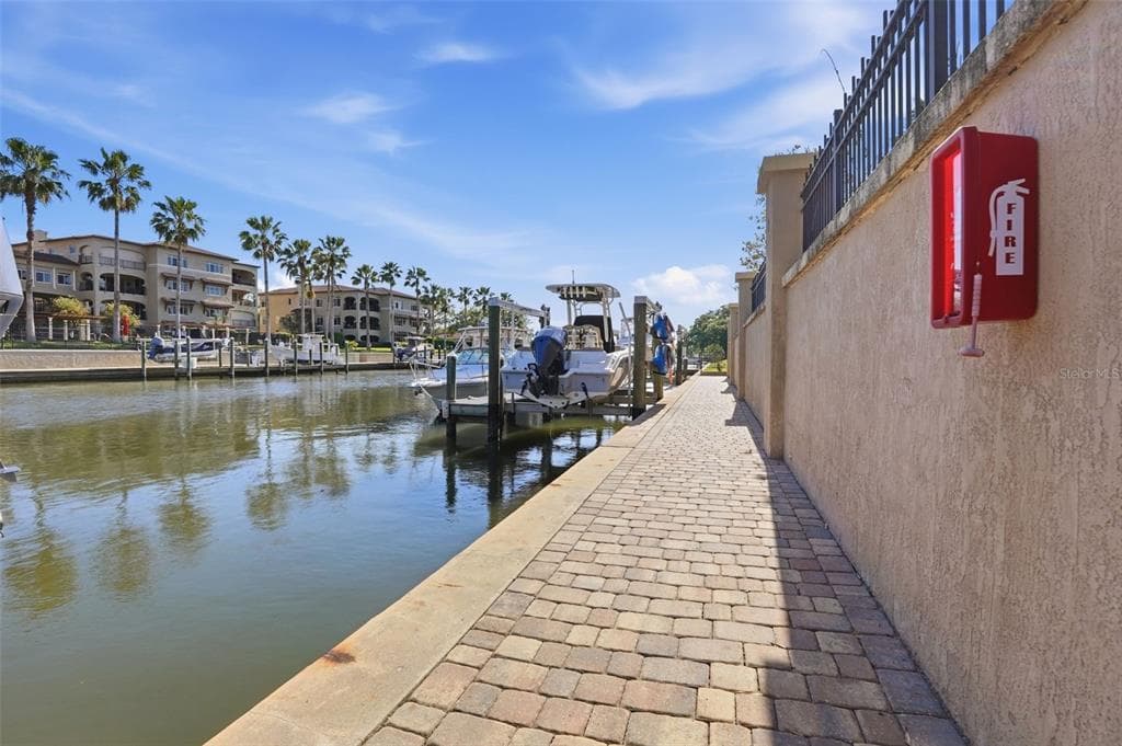200 BELLA HARBOR COURT 113 photo 25