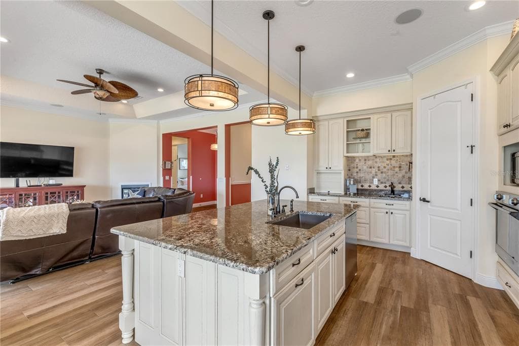 2185 TURNBULL BAY ROAD photo 23