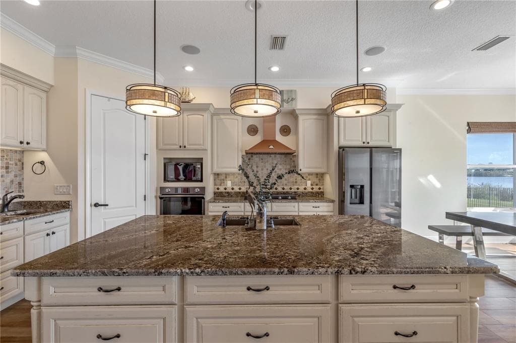 2185 TURNBULL BAY ROAD photo 15