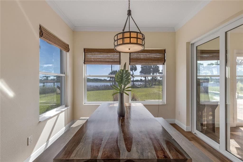 2185 TURNBULL BAY ROAD photo 25