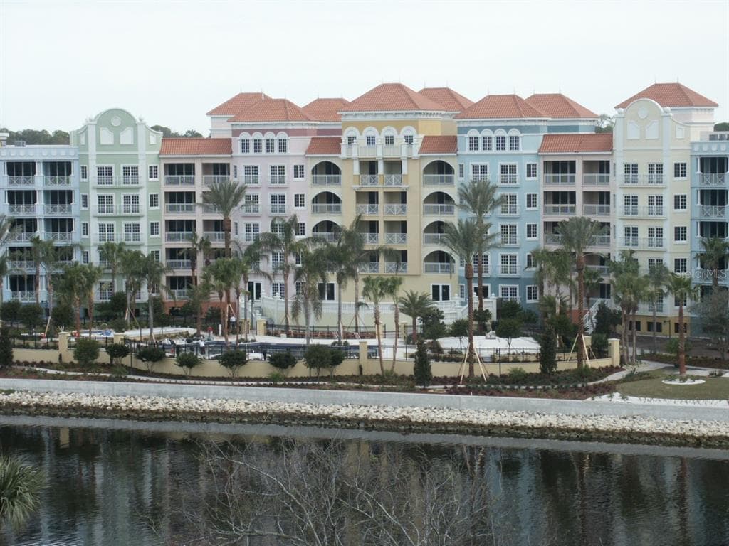 102 YACHT HARBOR DRIVE 161 photo 3