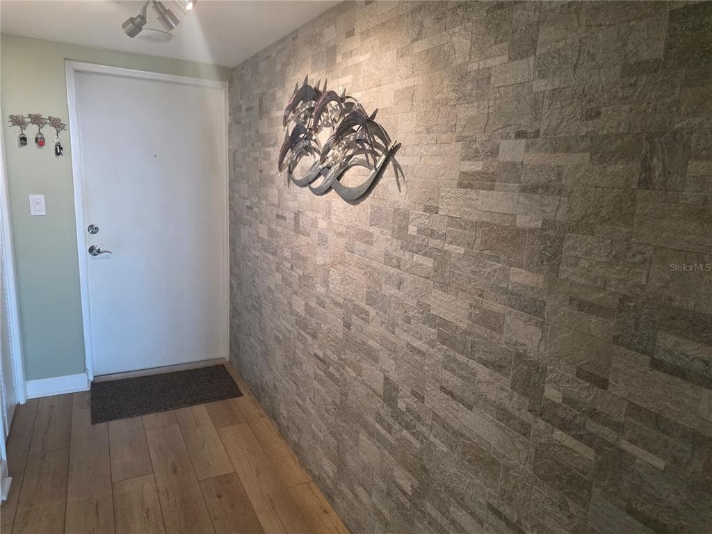 5130 BRITTANY DRIVE S #604 2