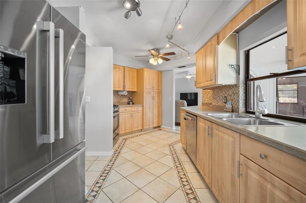 3098 MAUCK TERRACE photo 13