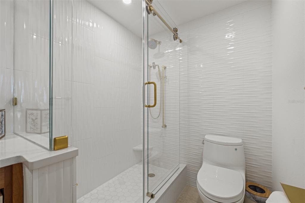 1180 GULF BOULEVARD 401 photo 19
