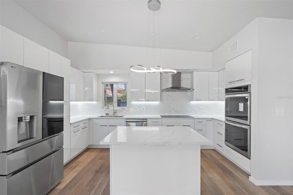 528 KEY ROYALE DRIVE photo 6