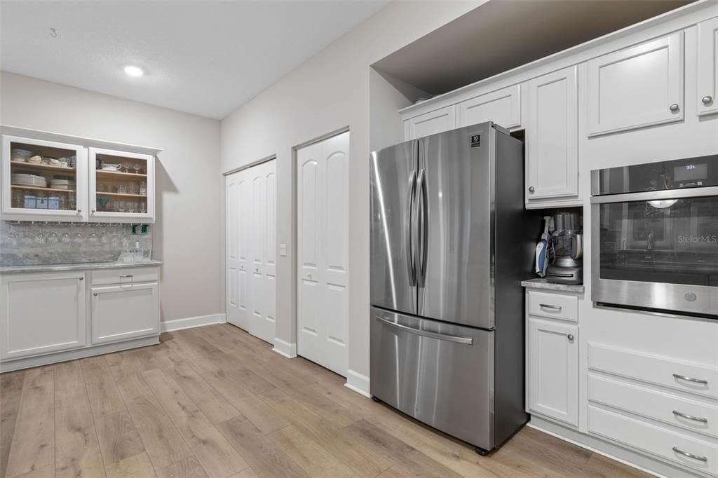 102 YACHT HARBOR DRIVE 371 photo 13