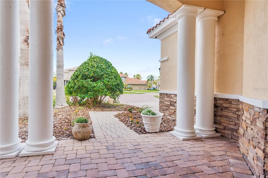 10603 CAYMAN ISLE COURT photo 9