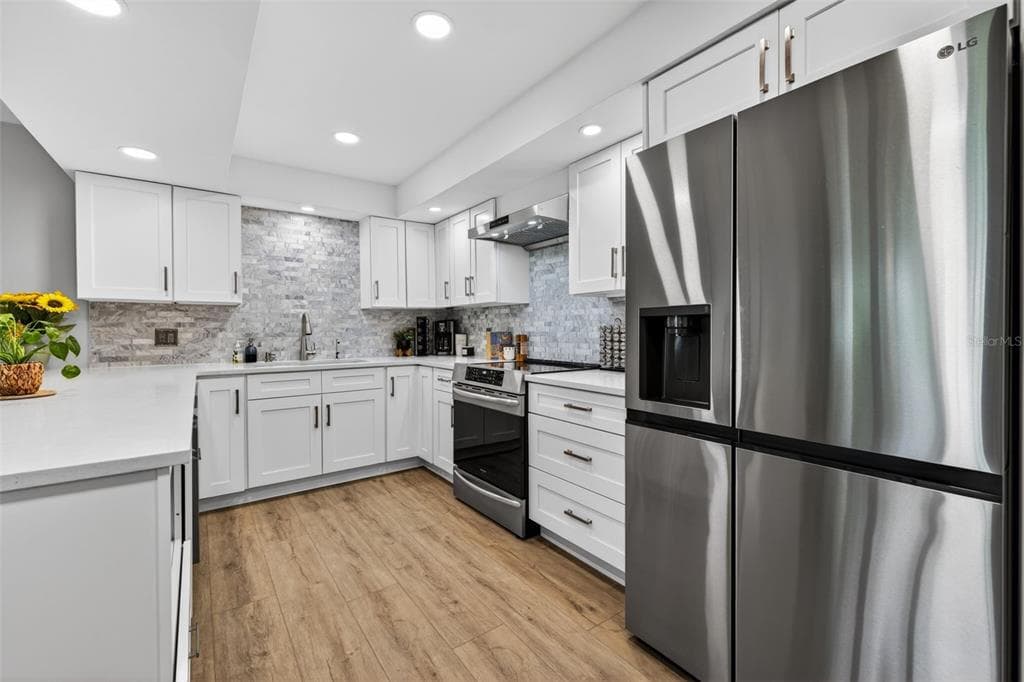 100 OAKMONT LANE 107 & 108 photo 7