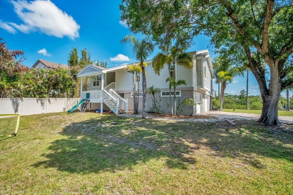 3858 SHORE BOULEVARD 1