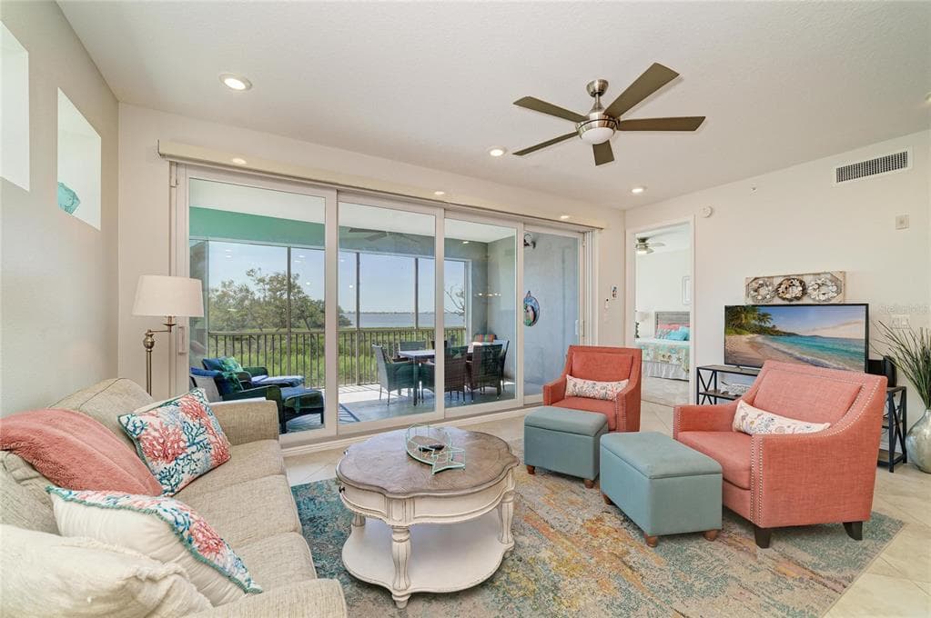 392 ARUBA CIRCLE 102 photo 17