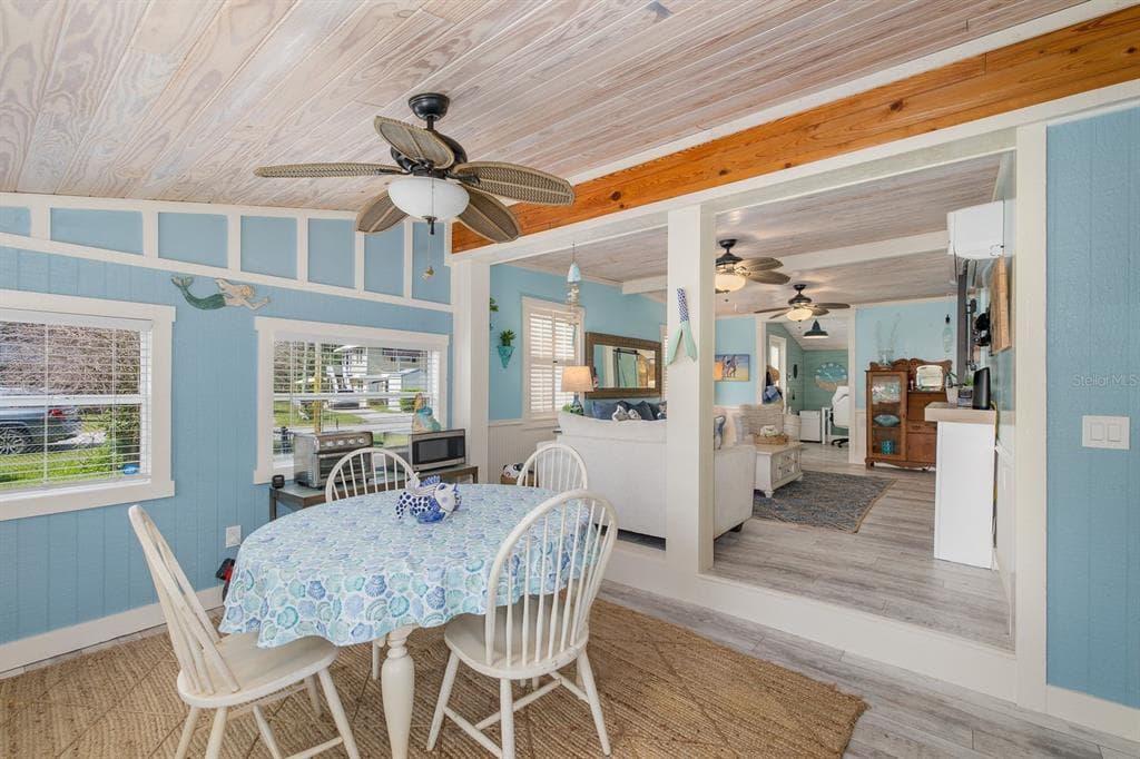 5473 DARLENE STREET photo 15