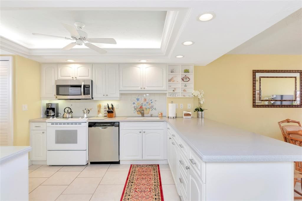 6480 MIDNIGHT PASS ROAD 503 photo 8