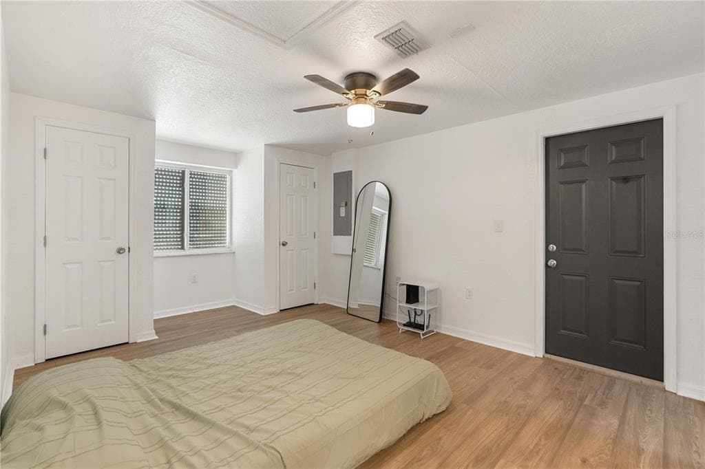 13912 DARLENE AVENUE photo 17