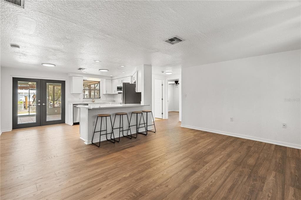 13912 DARLENE AVENUE photo 7