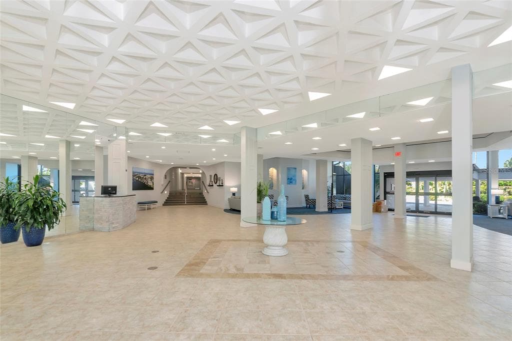 5855 MIDNIGHT PASS ROAD 514 photo 13