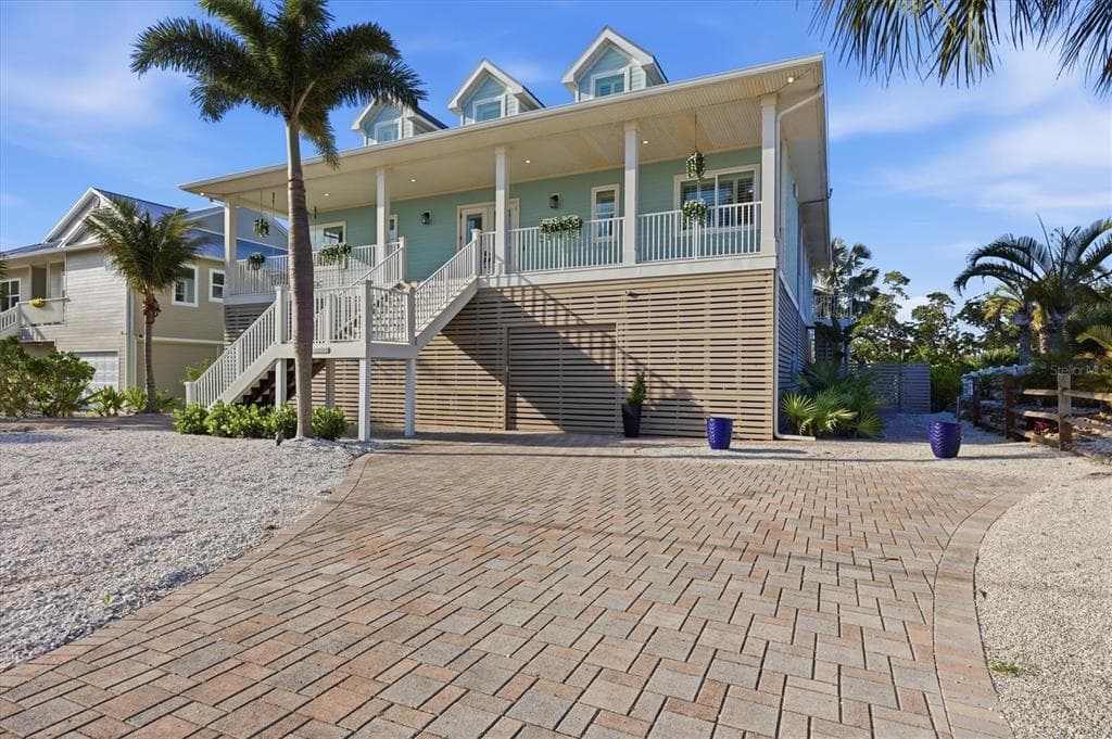 81 N GULF BOULEVARD 1