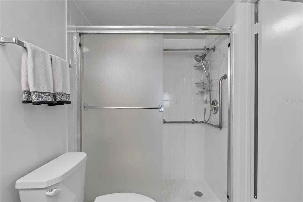4900 BRITTANY DRIVE S 808 photo 18