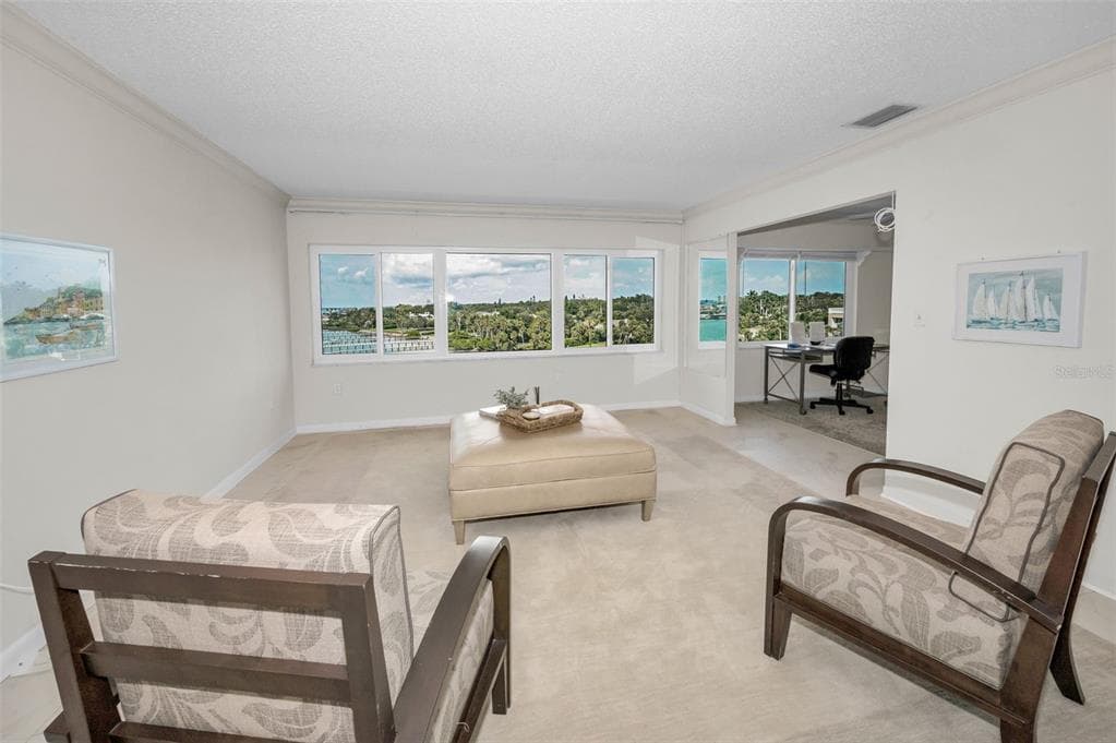 100 BLUFF VIEW DRIVE 608C photo 10