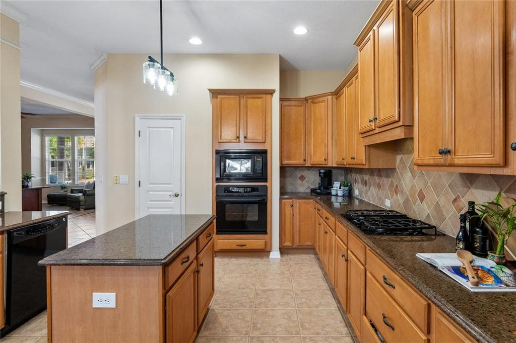 5714 SEA TROUT PLACE photo 16
