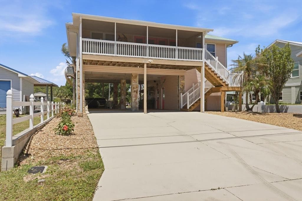 2882 N COMANCHE POINT photo 2