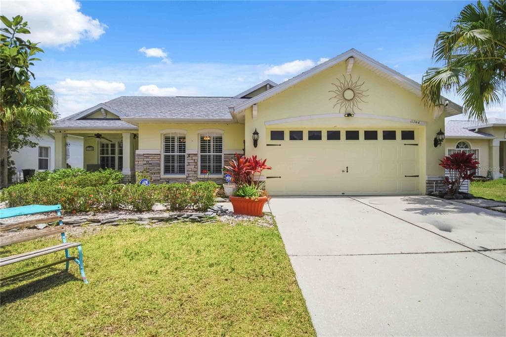 11744 SHIRBURN CIRCLE photo 1
