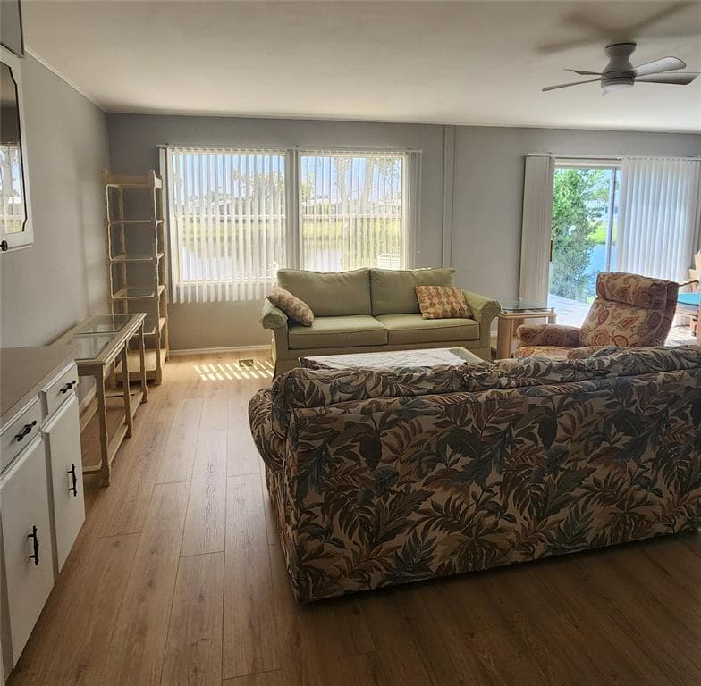 132 BERMUDA WAY photo 11
