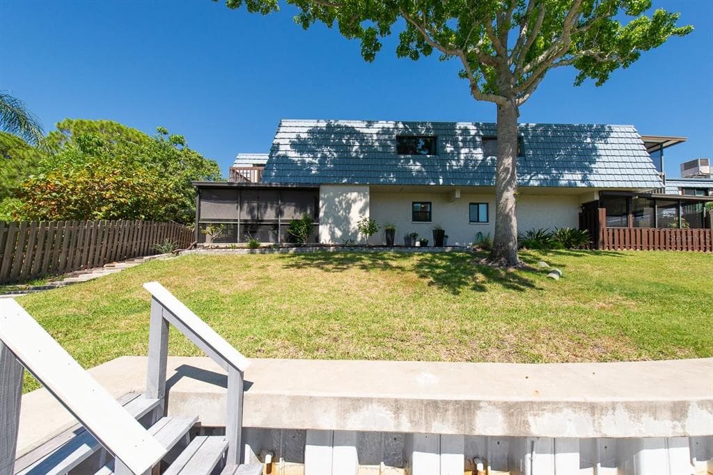 9476 TRADEWINDS AVENUE #9476 2