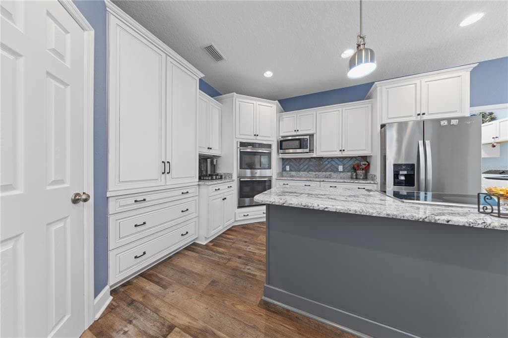 16948 DEER ISLAND photo 14