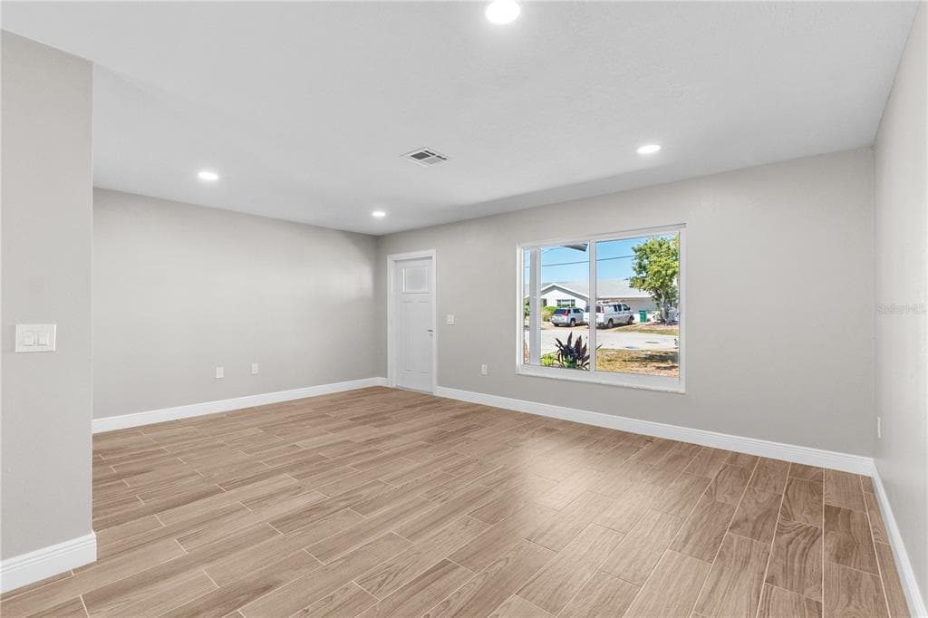 901 24TH AVENUE W photo 9