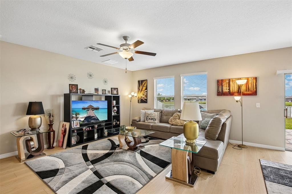 15608 MILLER CREEK DRIVE photo 4