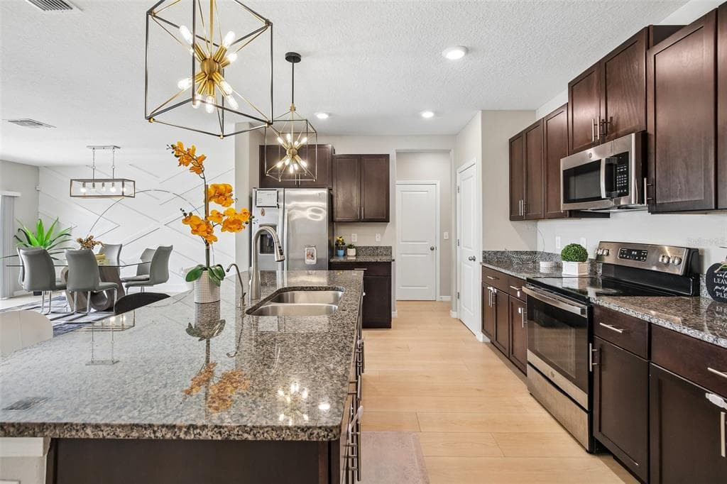 15608 MILLER CREEK DRIVE photo 8