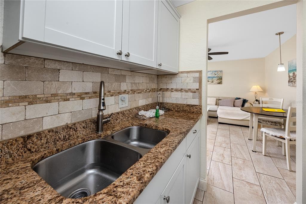 159 MEDALLION BOULEVARD F photo 22