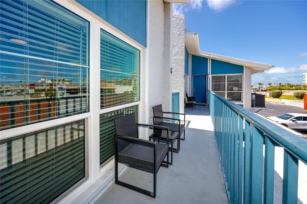 159 MEDALLION BOULEVARD F photo 5