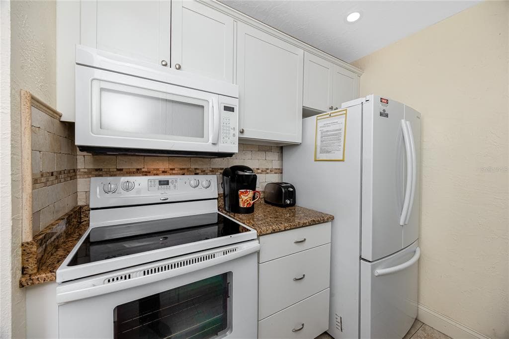 159 MEDALLION BOULEVARD F photo 19