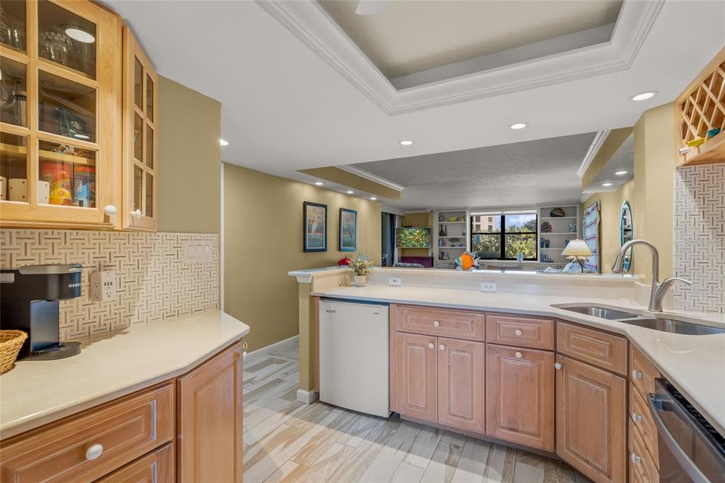 5780 MIDNIGHT PASS ROAD B105 photo 16
