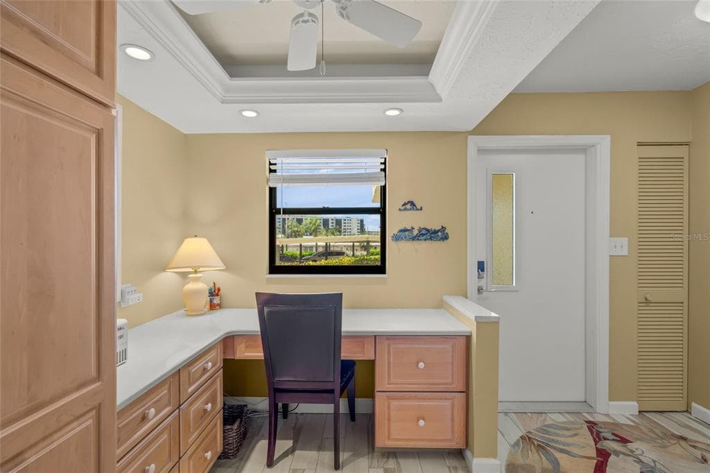 5780 MIDNIGHT PASS ROAD B105 photo 25