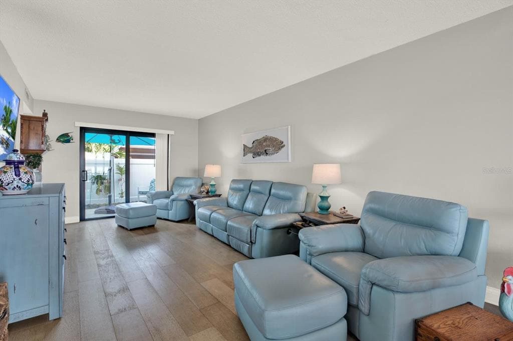 9209 SEMINOLE BOULEVARD #14 4