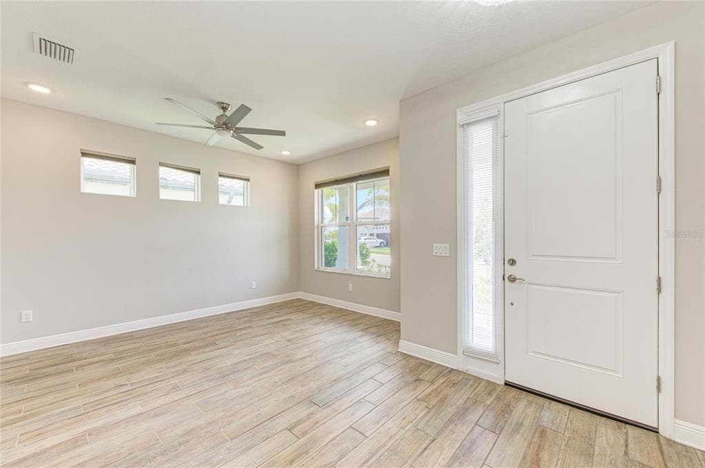 4745 ANTRIM DRIVE photo 9