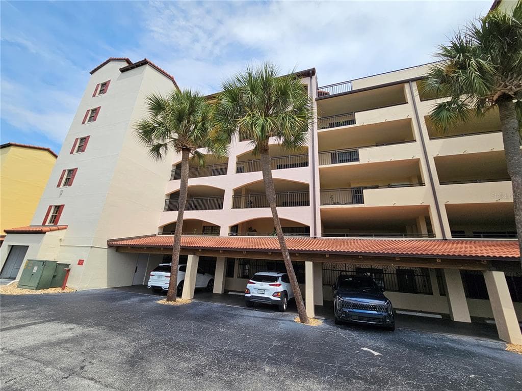 632 MARINA POINT DRIVE #6320 1