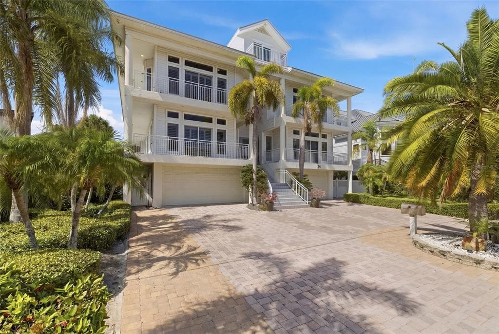 24 N PINE CIRCLE 2