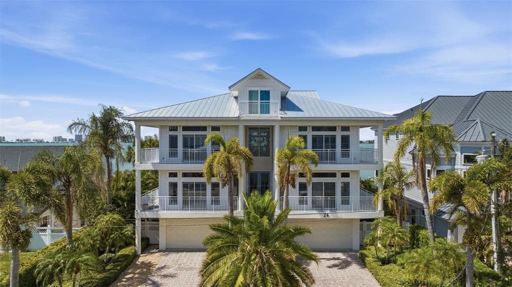 24 N PINE CIRCLE 1