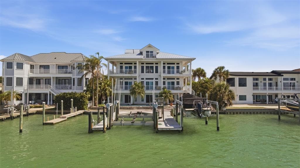 24 N PINE CIRCLE 4