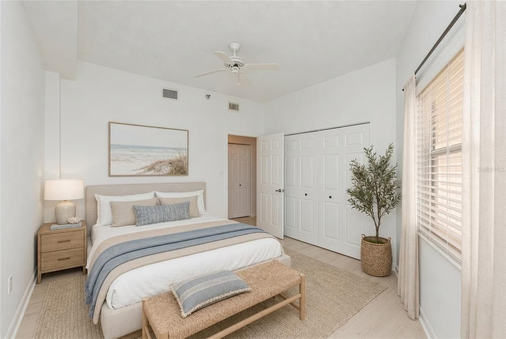104 SURFVIEW DRIVE 1406 photo 3