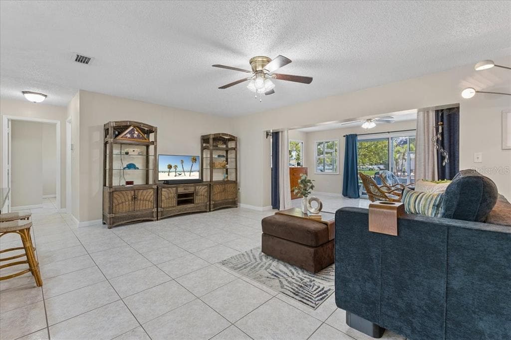 344 CROSSWINDS DRIVE photo 9